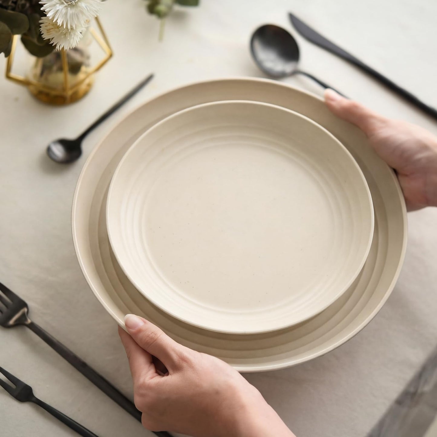 Ferrochef 16 Pcs Wheat Straw Plates Set 10 Inch and 8 Inch Plastic Plates Reusable Unbreakable Dinner Plate Dishwasher Microwave Safe Lightweight Plate for Home Kitchen Camping