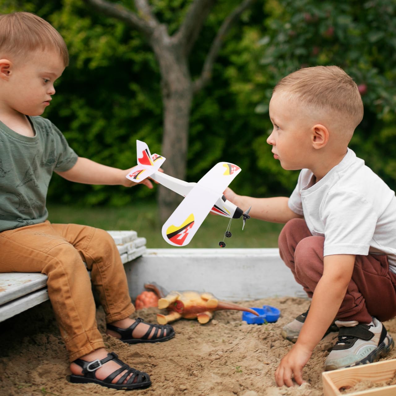 SAFIGLE Rubber Band Airplanes:Balsa Wood Airplane Kits DIY Rubber Band Powered Glider Model Toy - Foam Aircraft for Kids Amp Outdoor Play Educational Toy for Hand-Eye Coordination 15.5 X 12.2 Inch