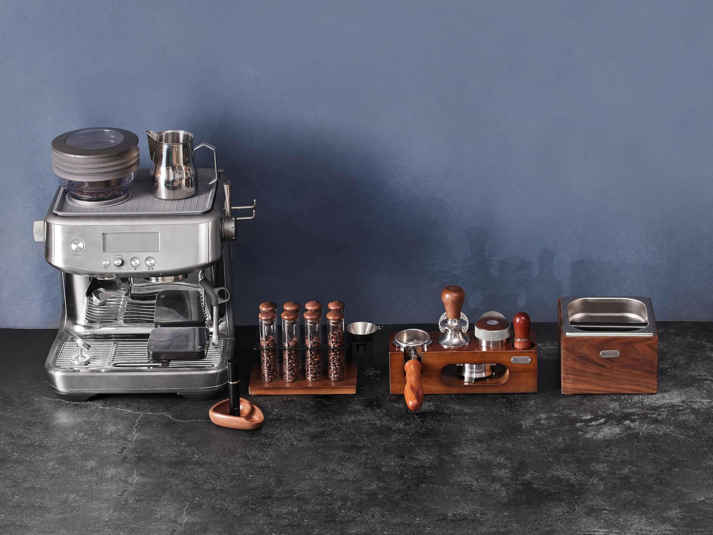 Teyearlife Walnut Coffee Bean Dosing Cup and Spray Bottle Kit for espresso enthusiasts, Coffee Bar Accessories,Take coffee beans quantitatively to reduce the spray of coffee static electricity