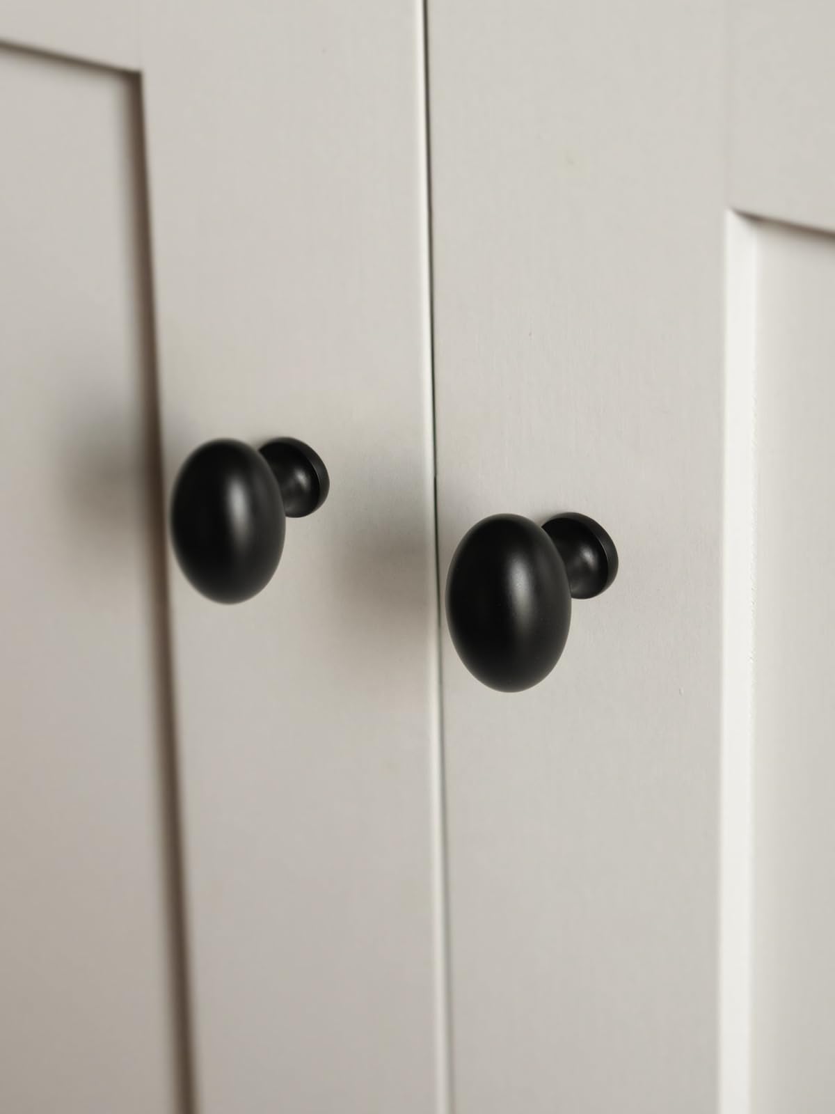 BEILEIOU Oval Matt Black Cabinet Knobs, Zinc Alloy for Drawer Knobs for Dresser Cupboard Wardrobe (5, Matt Black, Egg knob)