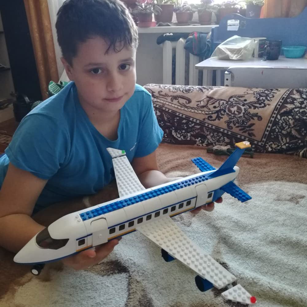 ENHANA Building Blocks City Airplane Station Toy for 6-12 Years Old Boys,City Airport Building Kits Kids Toys STEM Learning Building Bricks Helicoper Birthday Gift for 6-12 Children (463 Pieces)