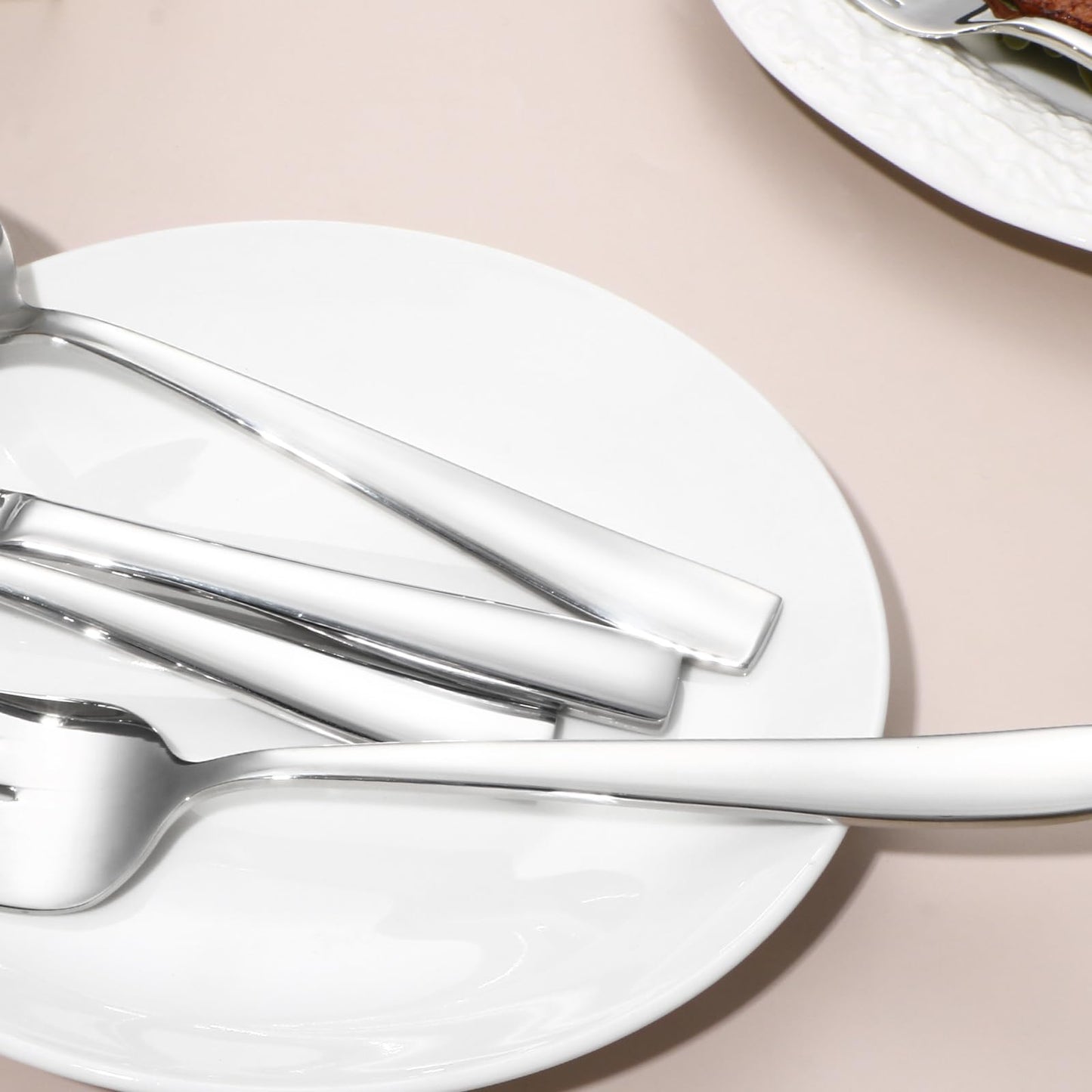 Lazycorner Silverware Set for 6, 18/10 Stainless Steel Flatware Set, 30-Piece Mirror Polished Modern Cutlery Set include Fork Knife Spoon Set(Dishwasher Safe)