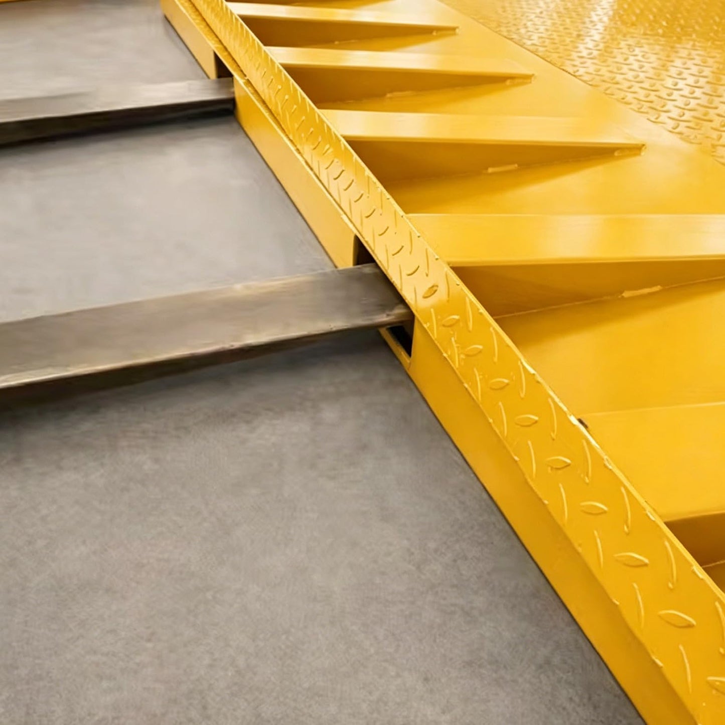 Heavy Duty Shipping Container Ramp 16,000 lbs Capacity, Forklift Compatible Steel Loading Ramp with Fold-Down Loop Flips, Safety Chain & Pin, Spray Paint Coated for Warehouse Dock Truck