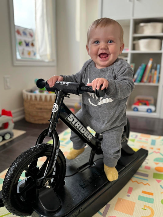 Strider Pro 2-in-1 Rocking Bike Black Pearl - Helps Teach Baby How to Ride a Balance Bicycle - for Kids 6 Months to 4 Years - Easy Assembly & Adjustments