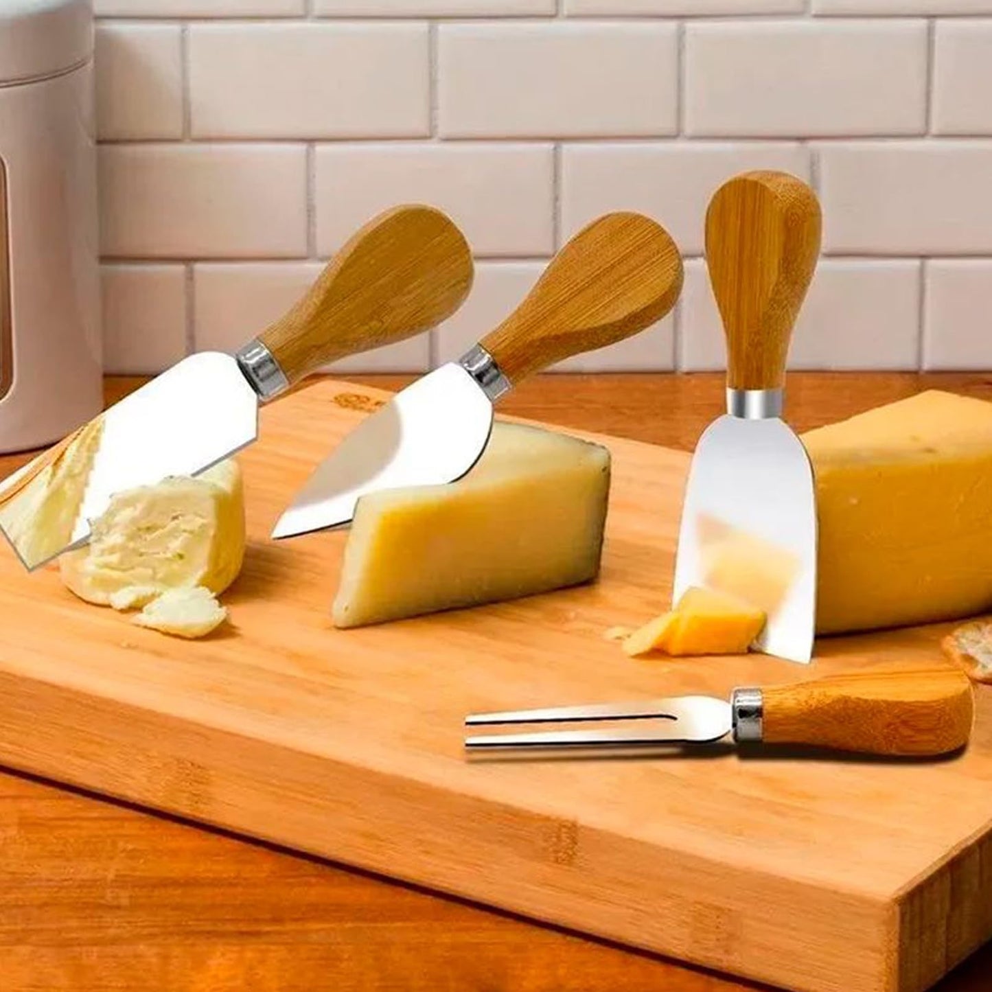 JEUIHAU 24 PCS Butter Knife Spreader with Wooden Handle, Stainless Steel Cocktail Knives Spreaders Wooden Handle Cheese Knives for Butter, Jam, Cheese