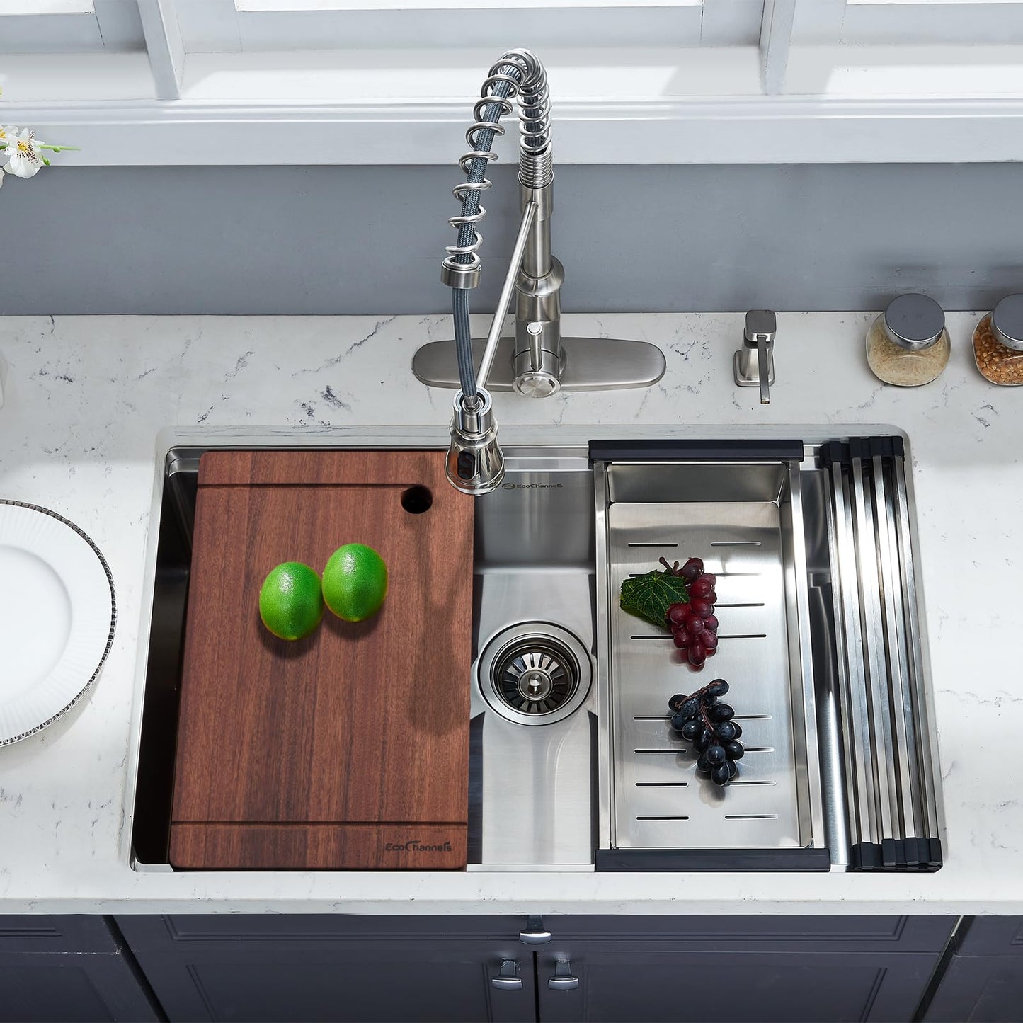 EcoChannels Undermount Kitchen Sink, 30 x 19 Inch Sink Kitchen 16 Gauge Stainless Steel Kitchen Sinks Single Bowl Workstation Sink with Cutting Board