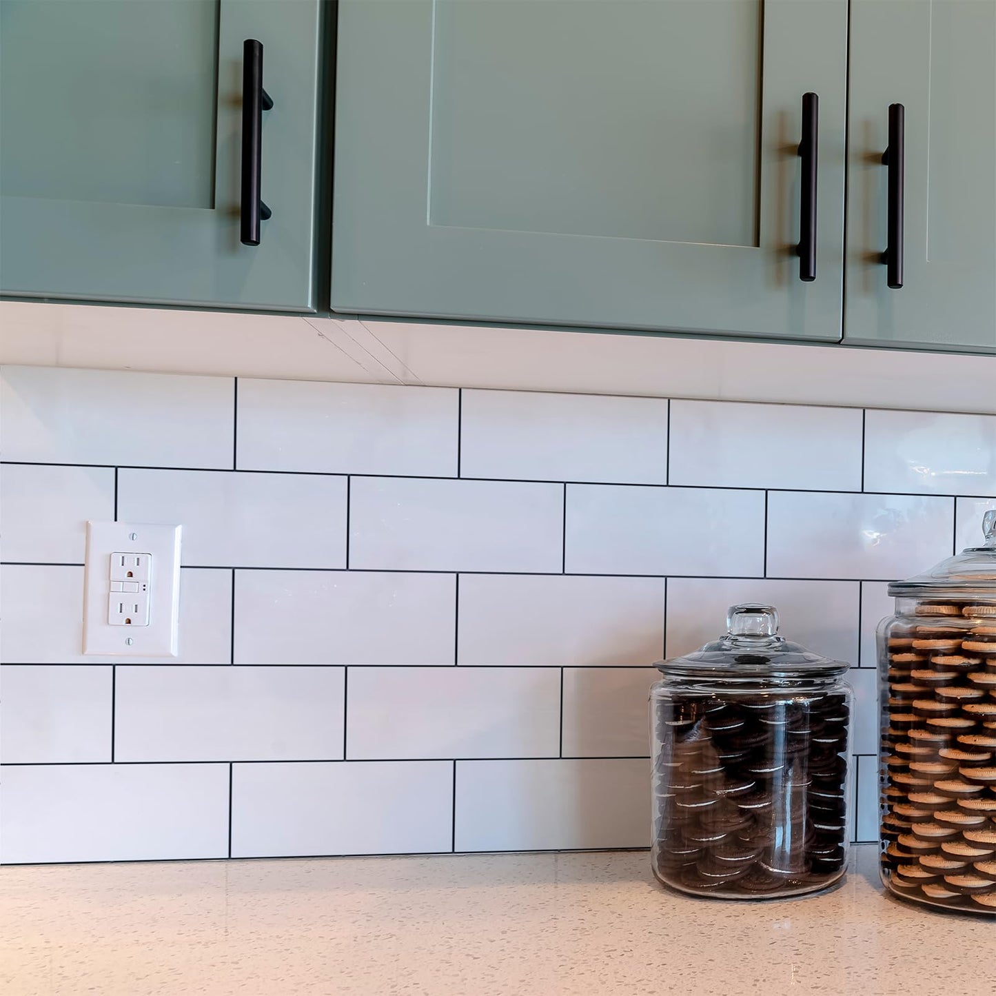 StyloVue Peel and Stick Backsplash Tile, 100-Piece 3" x 6" PVC Subway Tile, Glossy White Self Adhesive Wall Tiles with Dark Gray Grout for Kitchen, Bathroom, Fireplace, RV