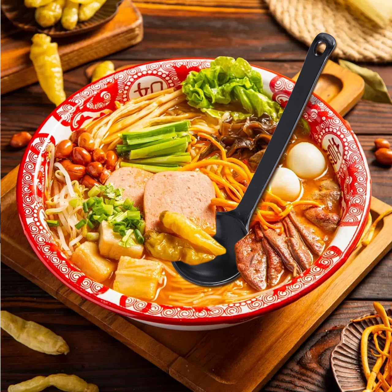 Hemoton 5 Pieces Ramen Spoons, Melamine Asian Soup Spoons, Large Chinese Japanese Ramen Ladle for Udon Noodle Pho Hot Pot, Long Handle, Dishwasher Safe, Black
