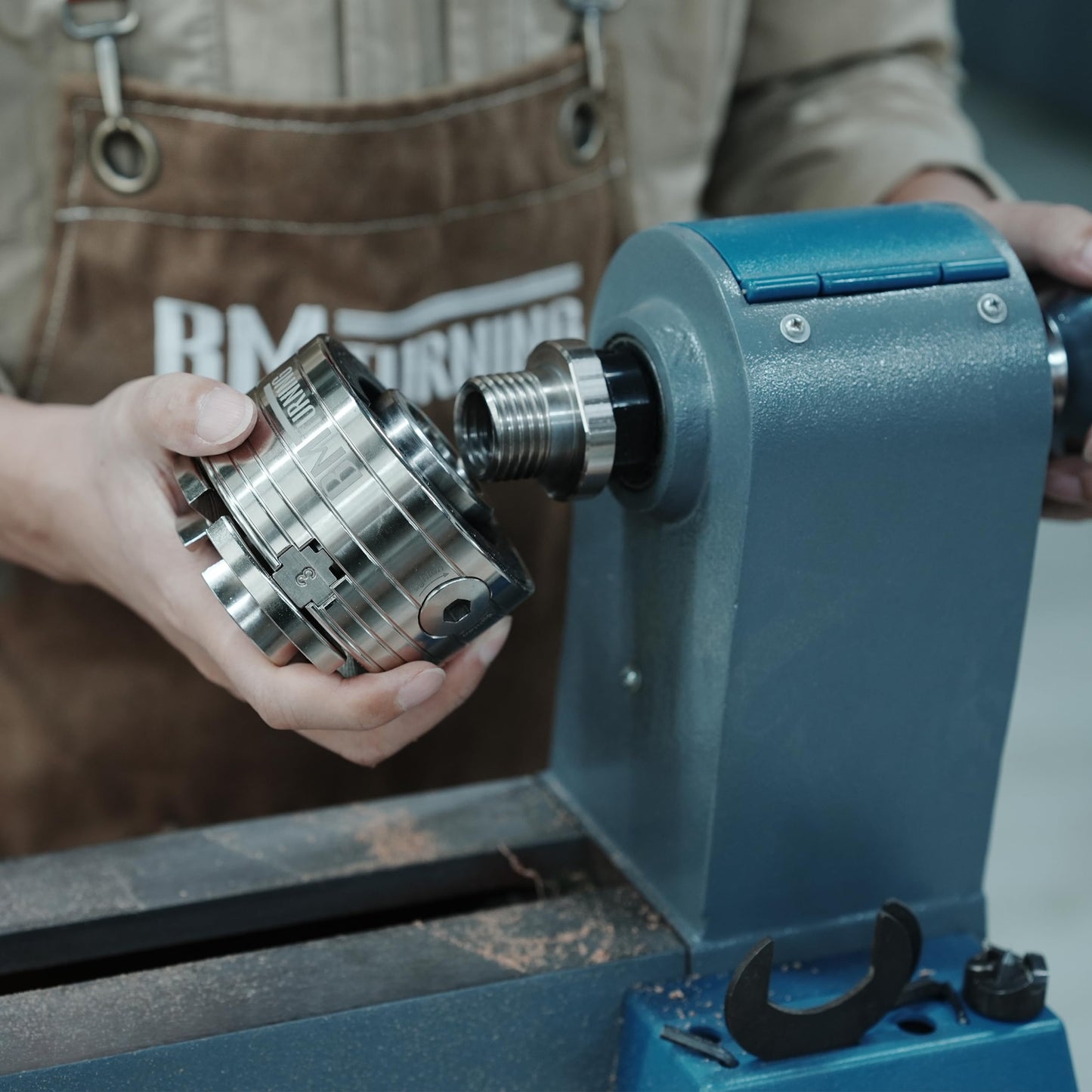 BMTURNING 4” Self-Centering Four-Jaw Universal Chuck for Spindle and Faceplate Work for Woodturning Lathe, Compatible with Super NOVA2, G3 Nova.