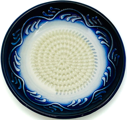 BonCera, All-in-one Premium Ceramic Garlic Grater Plate 4-Piece Set - Dark Blue Floral Edge Design - For Garlic, Ginger, Chocolate, and more! - Comes with 5" Plate, Peeler, Brush, and Stand