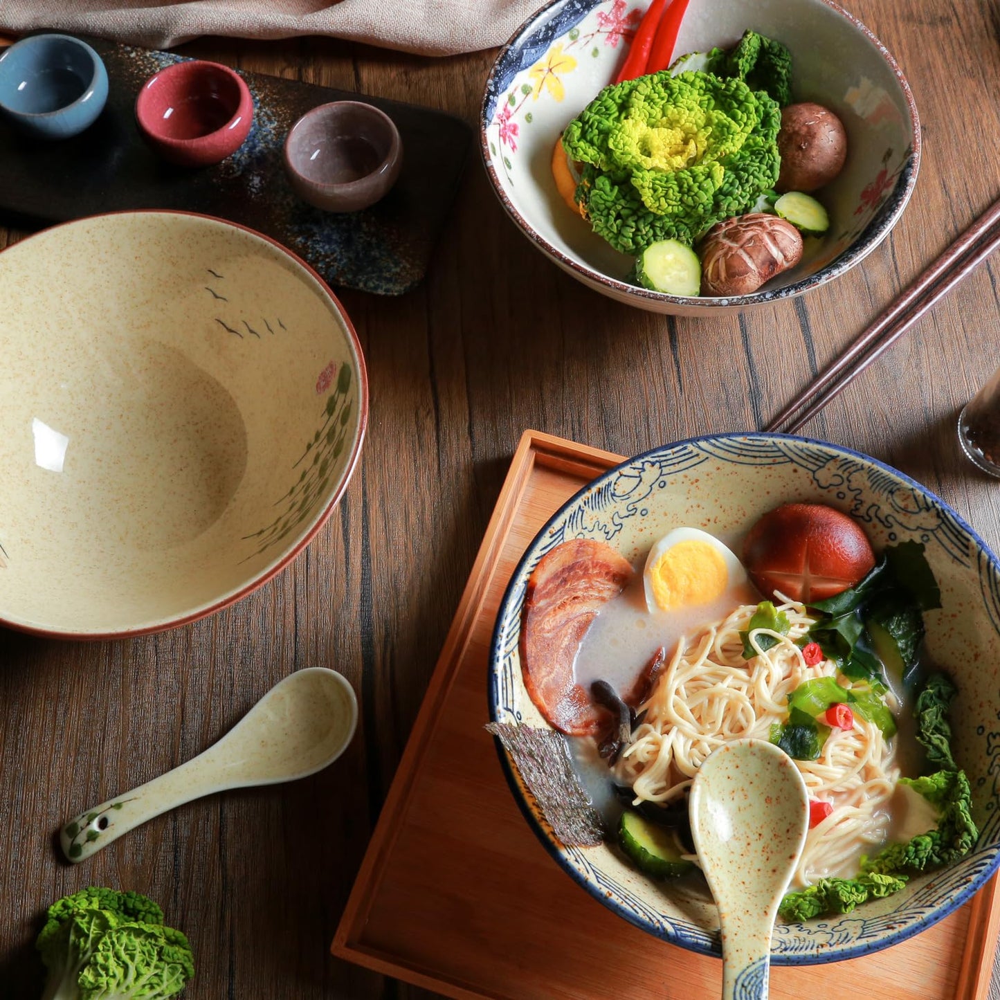 Niturceal Ceramic Ramen Bowl Set of 2, 40oz Japanese Noodle Bowls with Spoons & Chopsticks Porcelain Large Soup Bowl for Pho, Udon, Retro Style Tableware Microwave & Dishwasher Safe, Fish