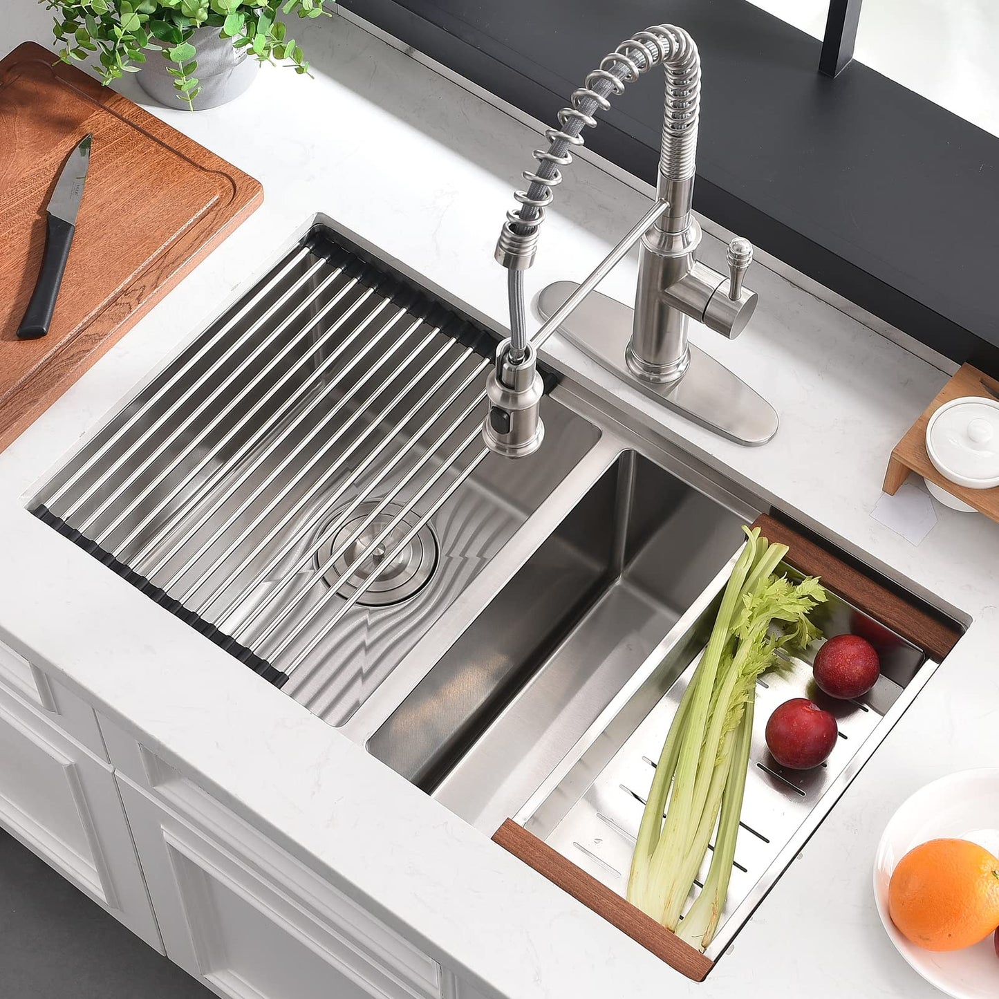 SOMRXO 32 Inch Double Bowl Kitchen Sink Undermount - 32x19 Undermount Workstation Sink 16 Gauge Stainless Steel 10 Inch Deep Double Bowl Kitchen Sinks