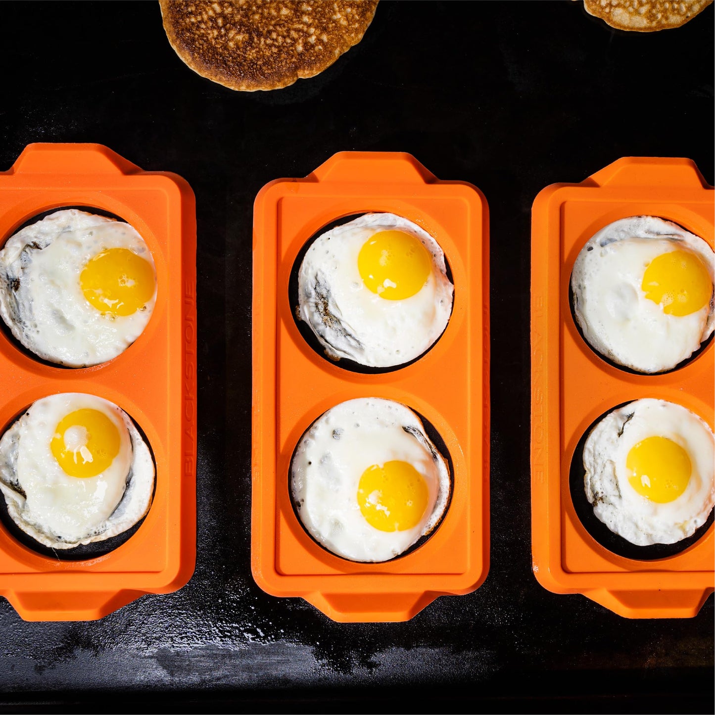 BLACKSTONE 5600 Silicone Egg & Omelet Ring (Set of 3) for Breakfast, Non Stick Food Grade Round Egg Cooking Shapers Ring Mold for Pancake, Patties & English Muffin – Portable Griddle Accessories