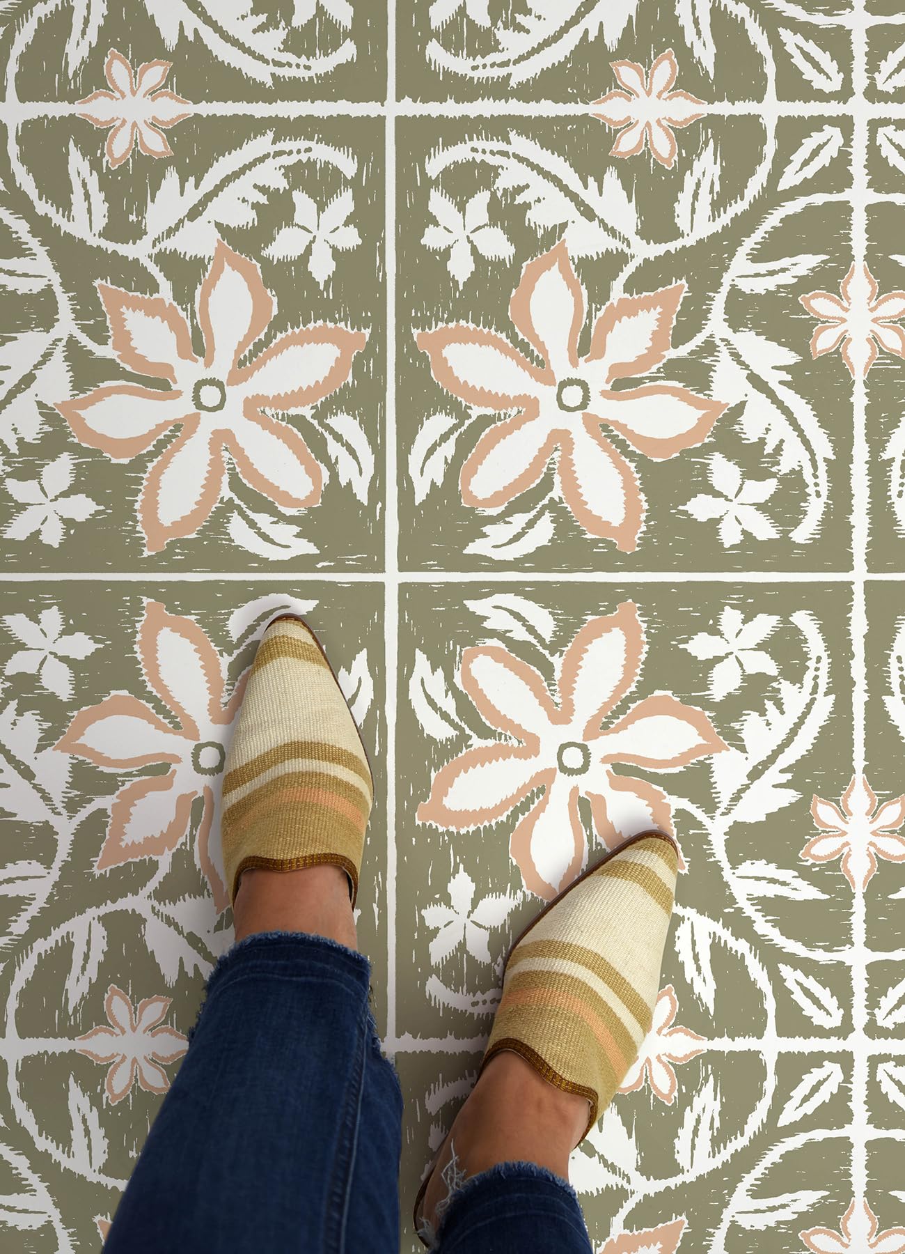 FloorPops Lillium Green Peel and Stick Floor Tiles, Green Floral Removable Vinyl Flooring, Self Adhesive Floor Tiles for Kitchen Bathroom Entryway