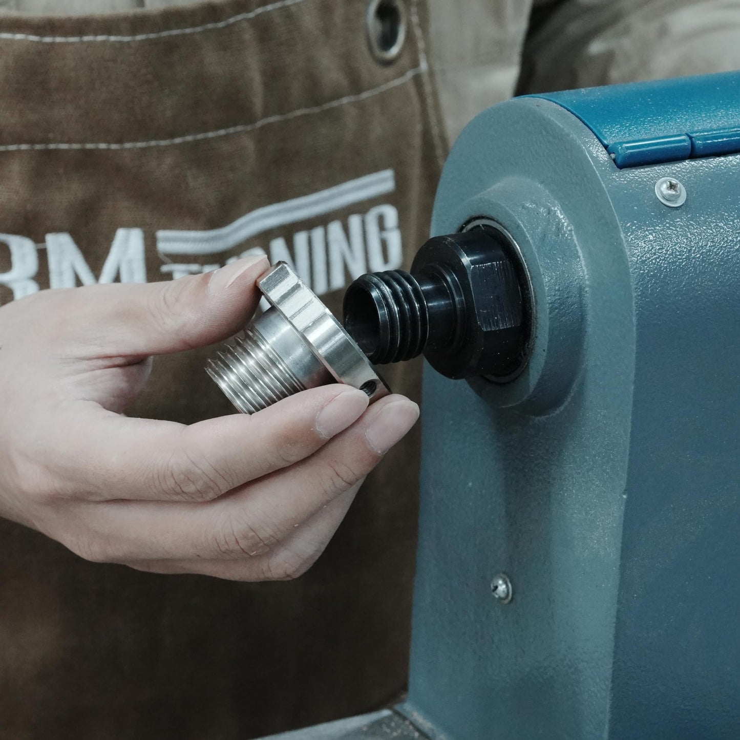 BMTURNING 4” Self-Centering Four-Jaw Universal Chuck for Spindle and Faceplate Work for Woodturning Lathe, Compatible with Super NOVA2, G3 Nova.