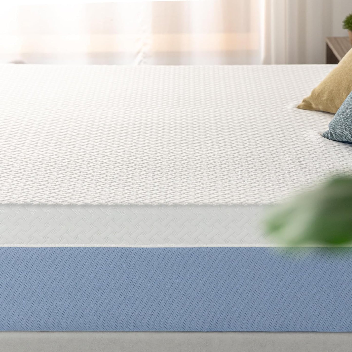 Zinus 10 Inch Queen Memory Foam Mattress - Cooling Comfort, Medium Feel, Fiberglass Free, Safe Materials