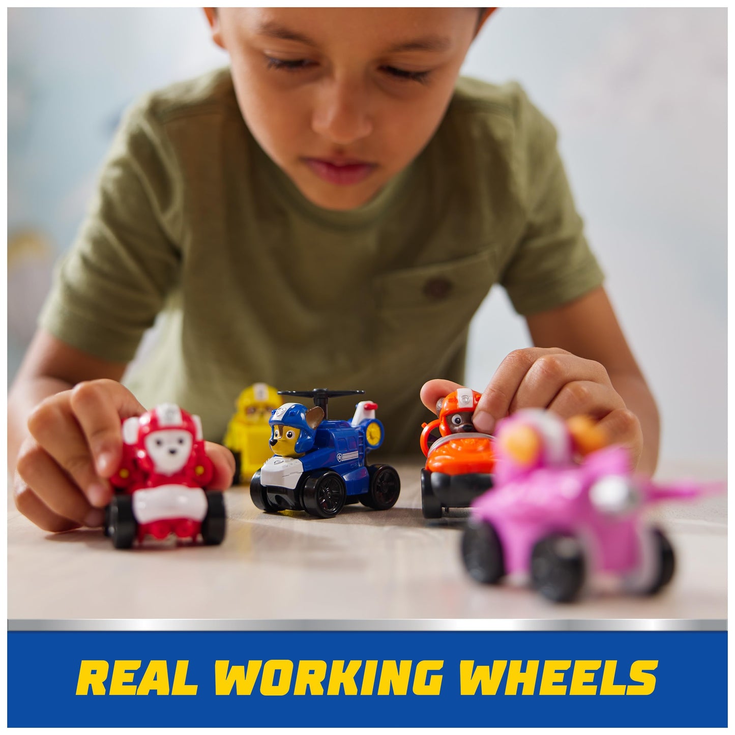 Paw Patrol: Air Rescue, 6-Piece Pup Squad Racers, Toy Cars Gift Set with Chase, Marshall, Skye, Rubble, Rocky & Zuma, Kids Toys for Boys & Girls 3+
