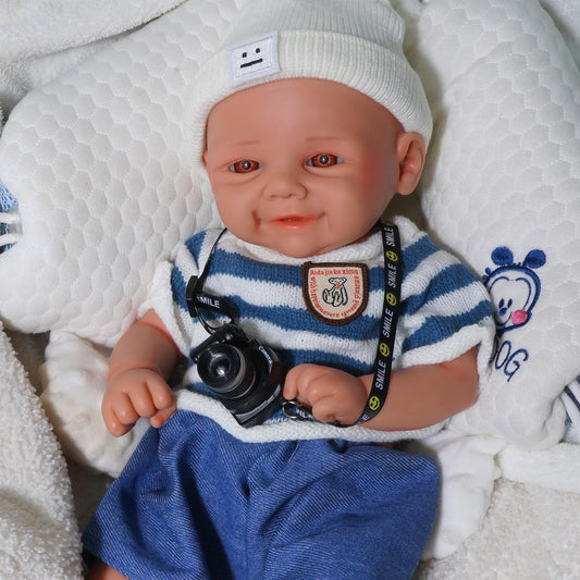 Maletofe Realistic Reborn Baby Doll, 17 Inch Silicone Baby Doll Girl, Full Body for Boys and Girls, Clothing Accessories Included, Kids Gift Set (Itian - Nude)