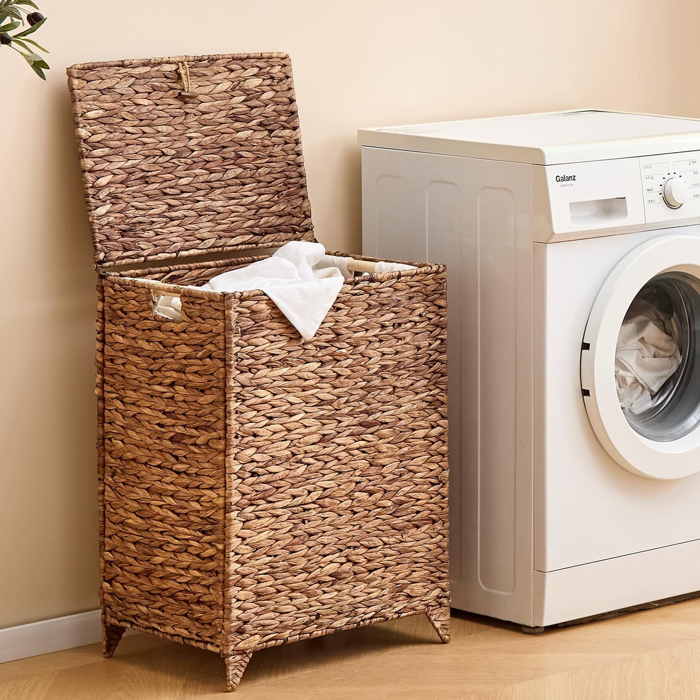 LGENHOOM Natural Hyacinth Laundry Hamper with Lid, Handwoven Heightened Feet Laundry Basket, Wicker Clothes Hamper with Removable Liner Bag for Clothes and Towels (Espresso, 90L)