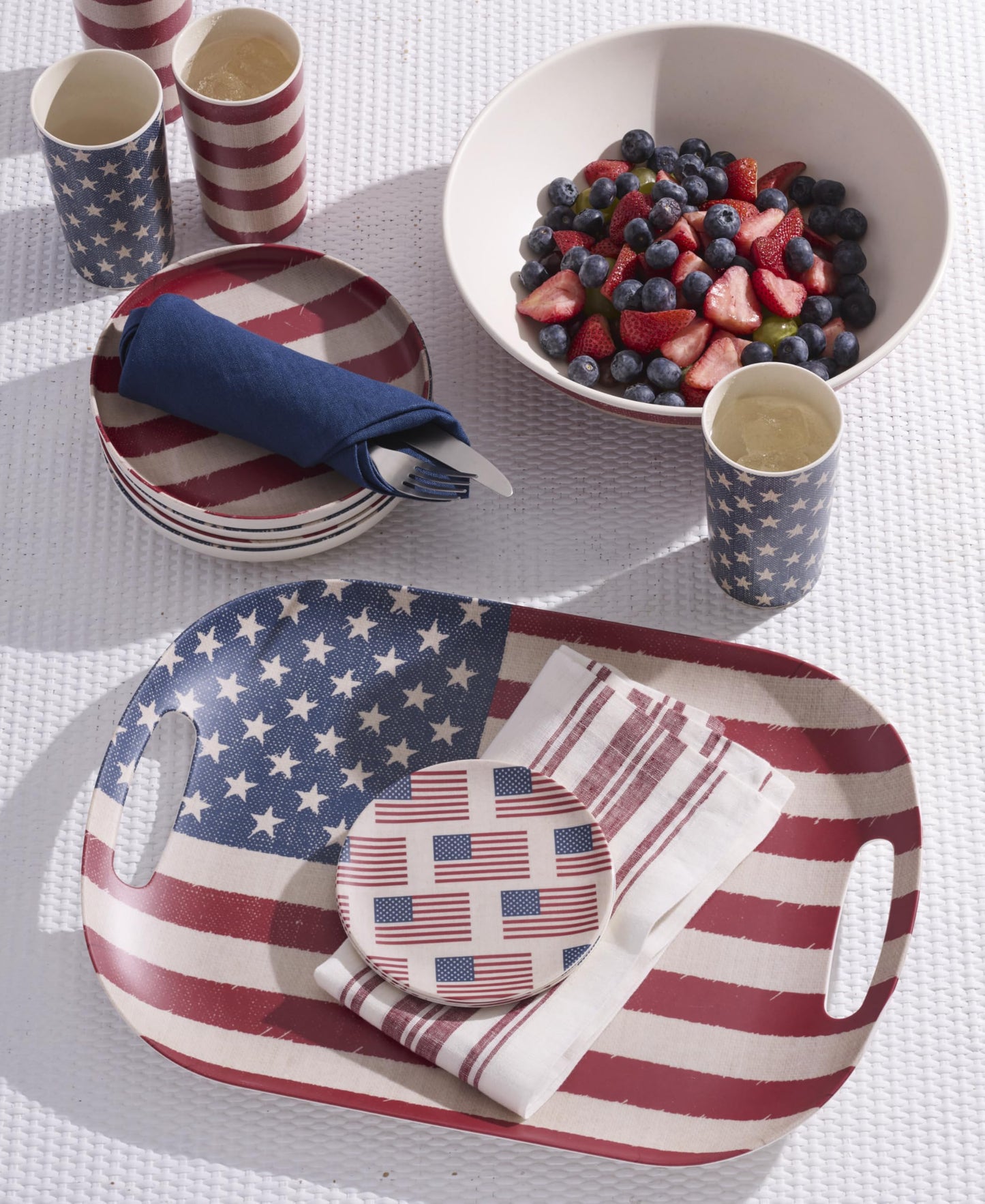 Oneida Drinking Glasses, Vintage Americana Tumblers, Set of 4, 16-Oz, Dishwasher Safe, Melamine Plastic Cups, USA, American Flag, 4th Of July, Dad Birthday Gifts, Tumbler Cup Set (Americana, 4 Piece)