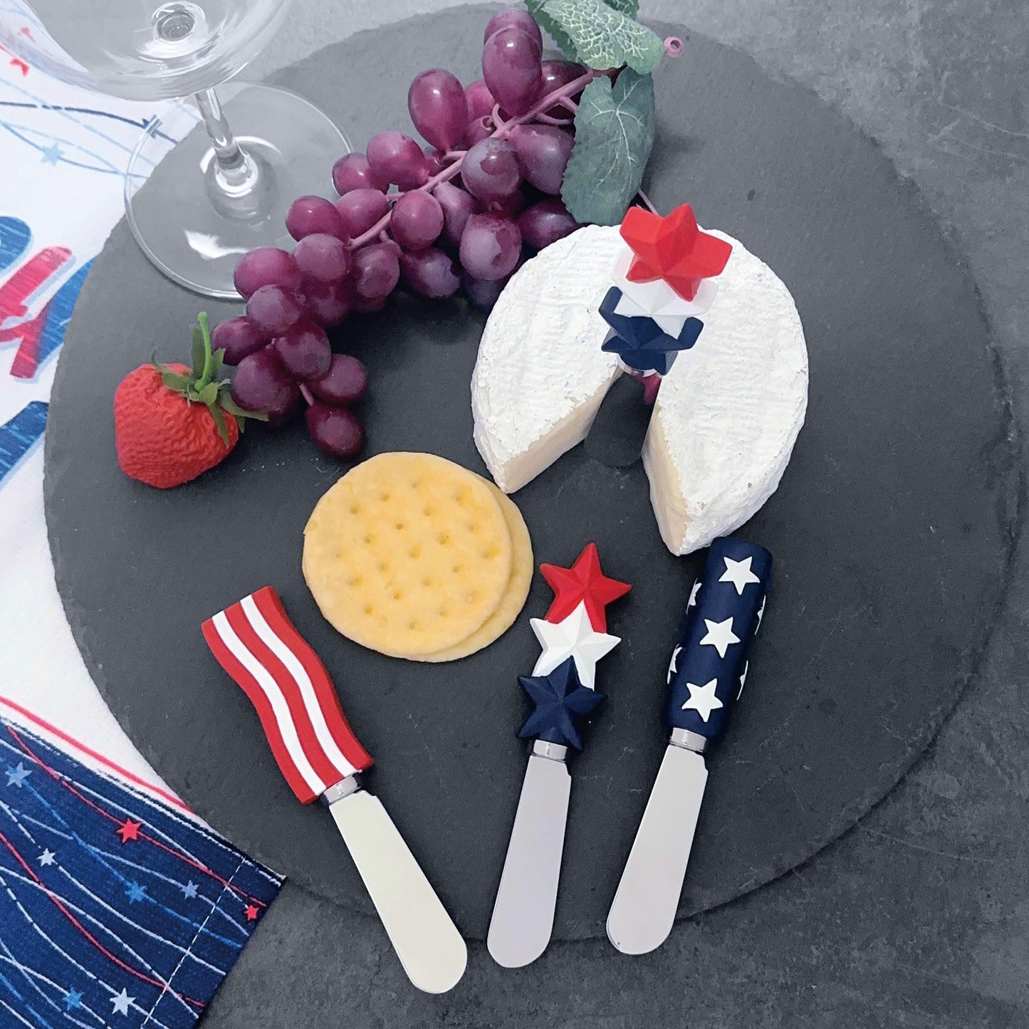 Supreme Housewares Americana Patriotic Cheese Spreaders, Hand-Painted Resin Handles with Stainless Steel Blades for Spreading Cream Cheese, Butter, and Jam, Assorted Designs, Set of 4