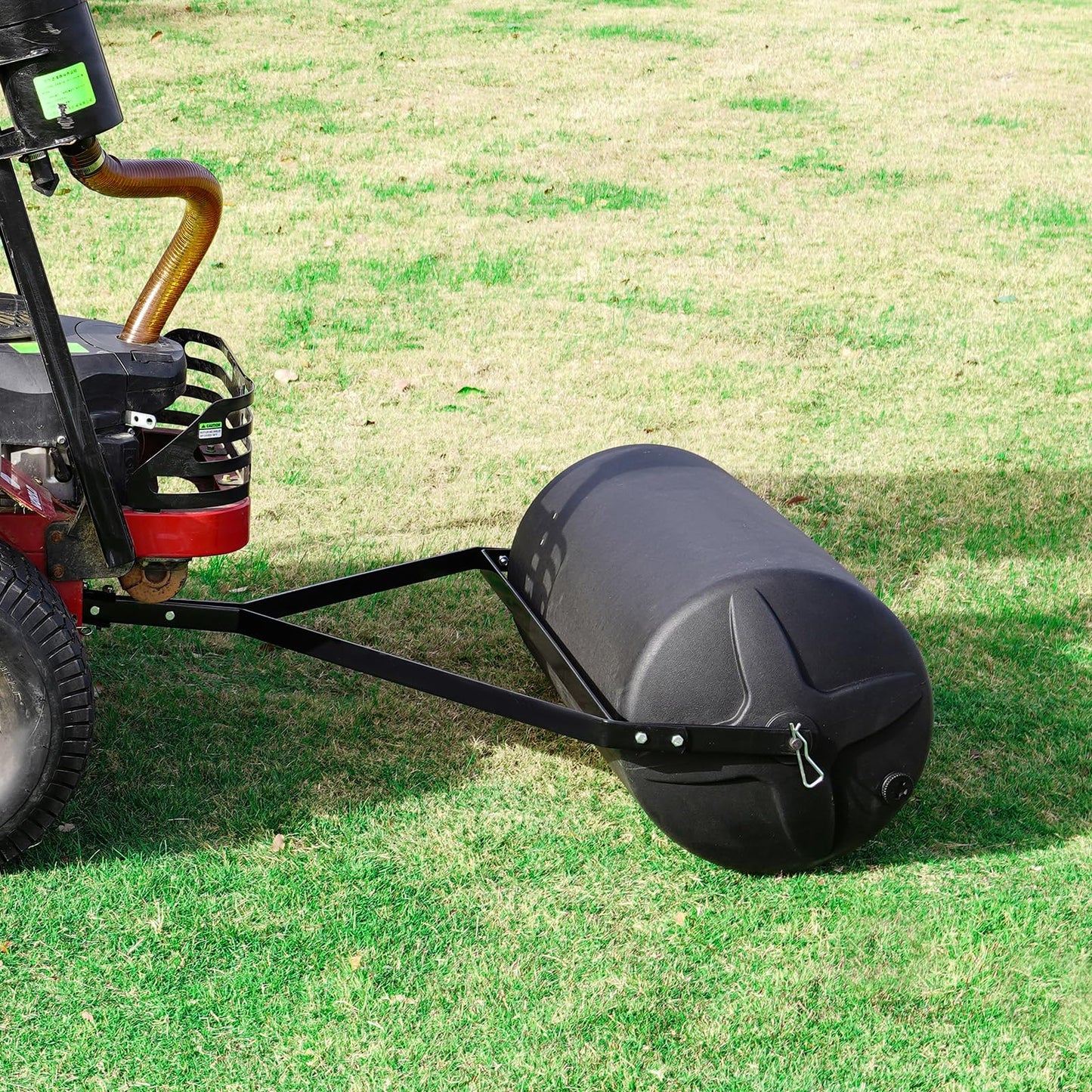 VEVOR Tow Behind Lawn Roller, 400lbs Sand/Water Filled Yard Roller, LLDPE Drum and Steel Frame Sod Roller with Easy-Turn Plug, Tow Behind a Tractor or ATV for Lawn, Garden, Farm, Park, Black