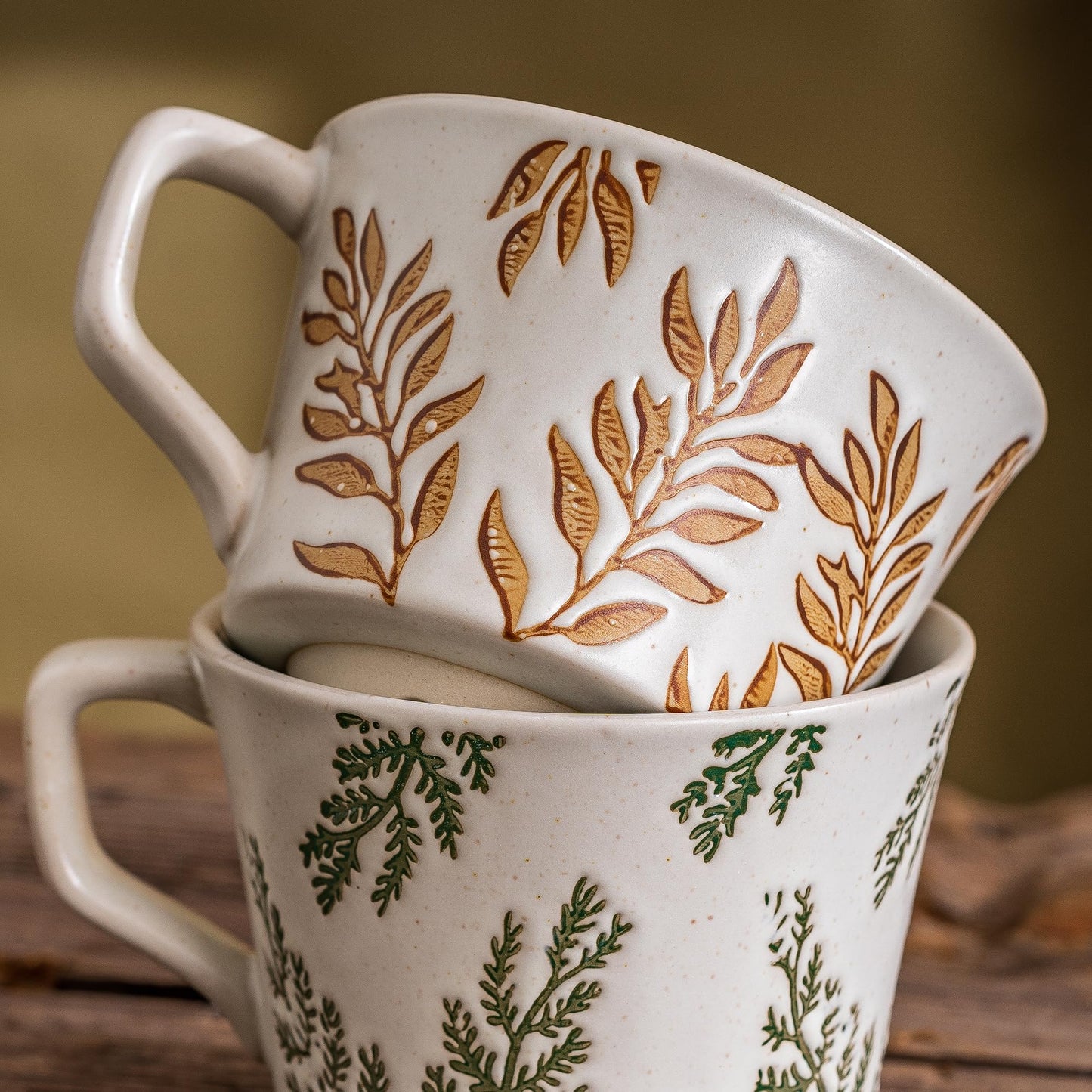 Caigmo Coffee Mugs, Coffee Cup Set of 2, Ceramic Mug Set 11 oz and Spoons for Home & Kitchen, Embossment Leave Novel Cups for Coffee Tea Cocoa Milk Latte, Microwave Dishwasher Safe
