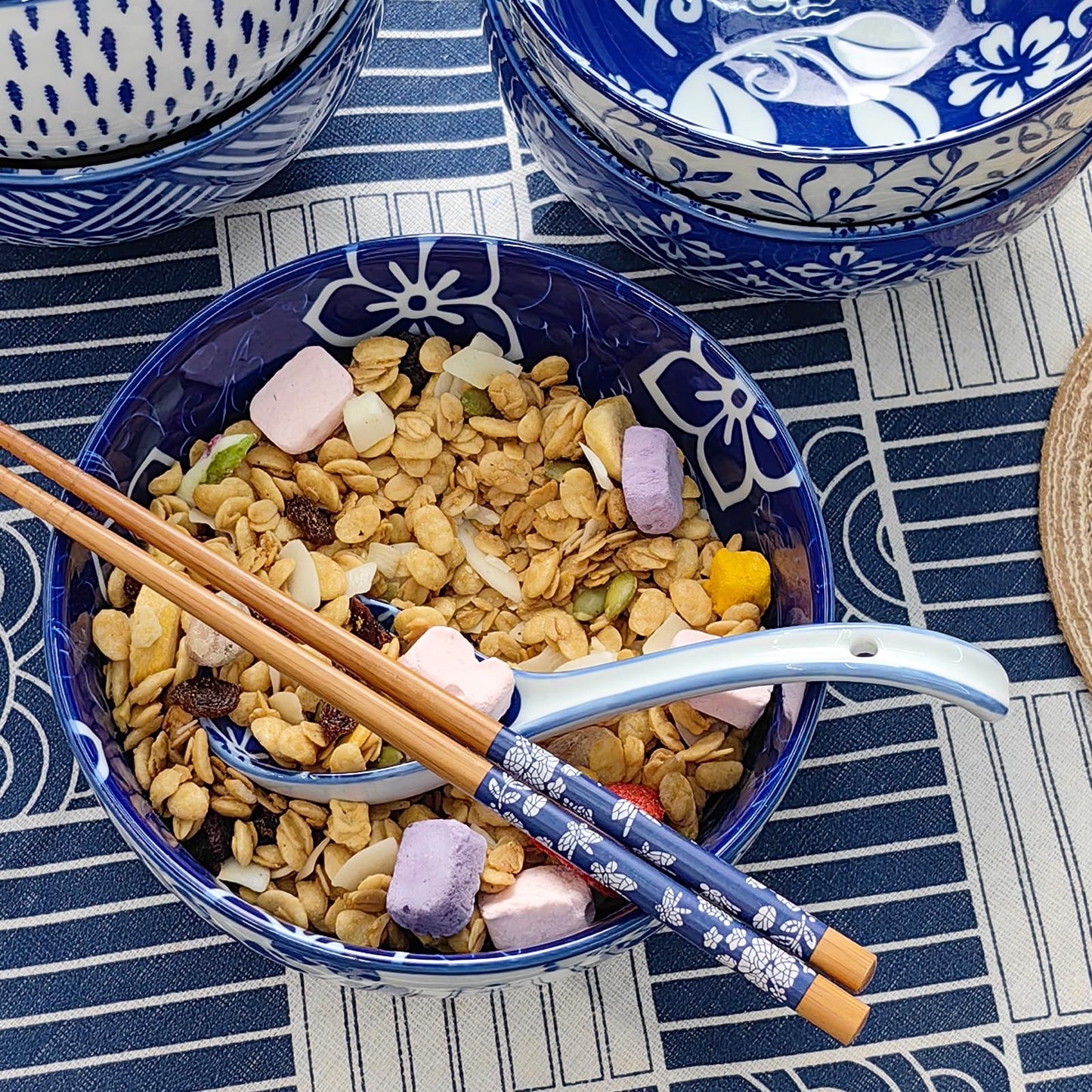 KeQiu 28 Oz Ceramic Ramen Noodle Pho Bowl Set with Chopsticks and Spoon Microwave & Dishwasher Safe, Japanese Style, Ideal Gift for Ramen Lovers & Solo Dining
